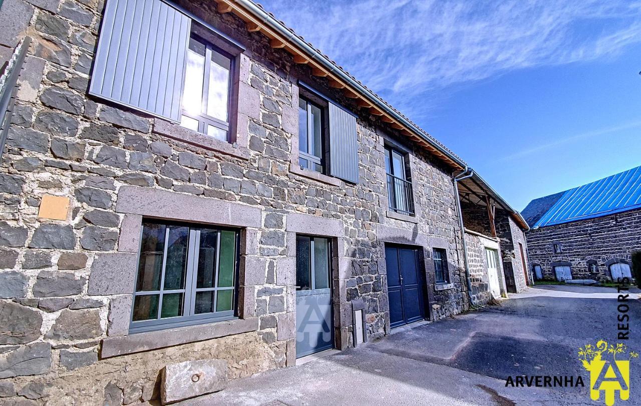 Gîte des Pierres Bleues Saint-Genès-Champanelle Extérieur photo