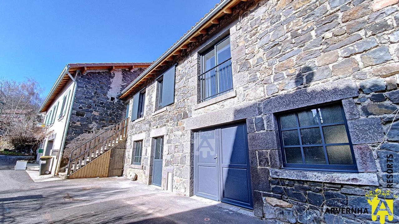 Gîte des Pierres Bleues Saint-Genès-Champanelle Extérieur photo